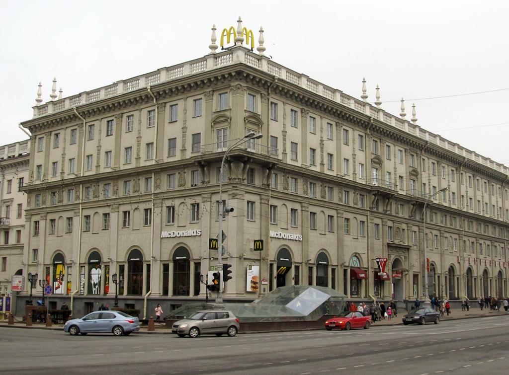 Апартаменты Комплекс Минск Спортс Дворец Экстерьер фото